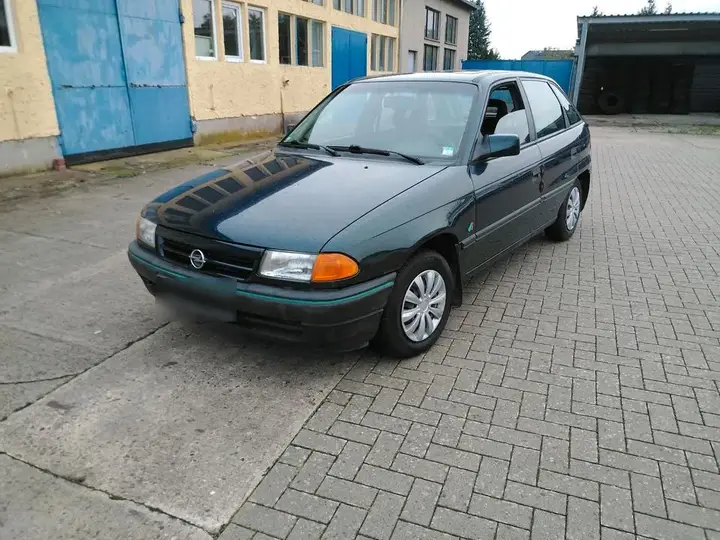 Opel Astra F