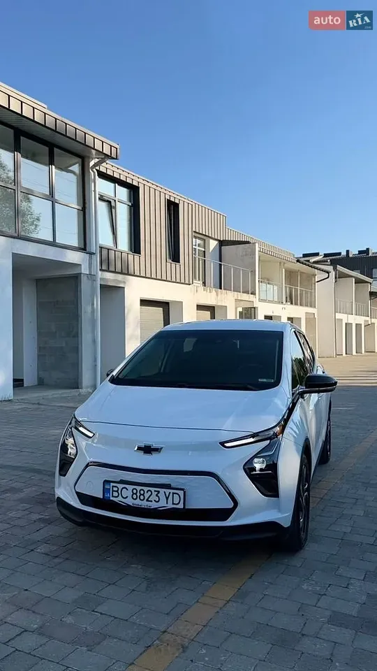 Chevrolet Bolt Ev 2021 photo 2