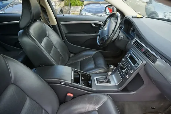 Volvo V70 2008 photo 3