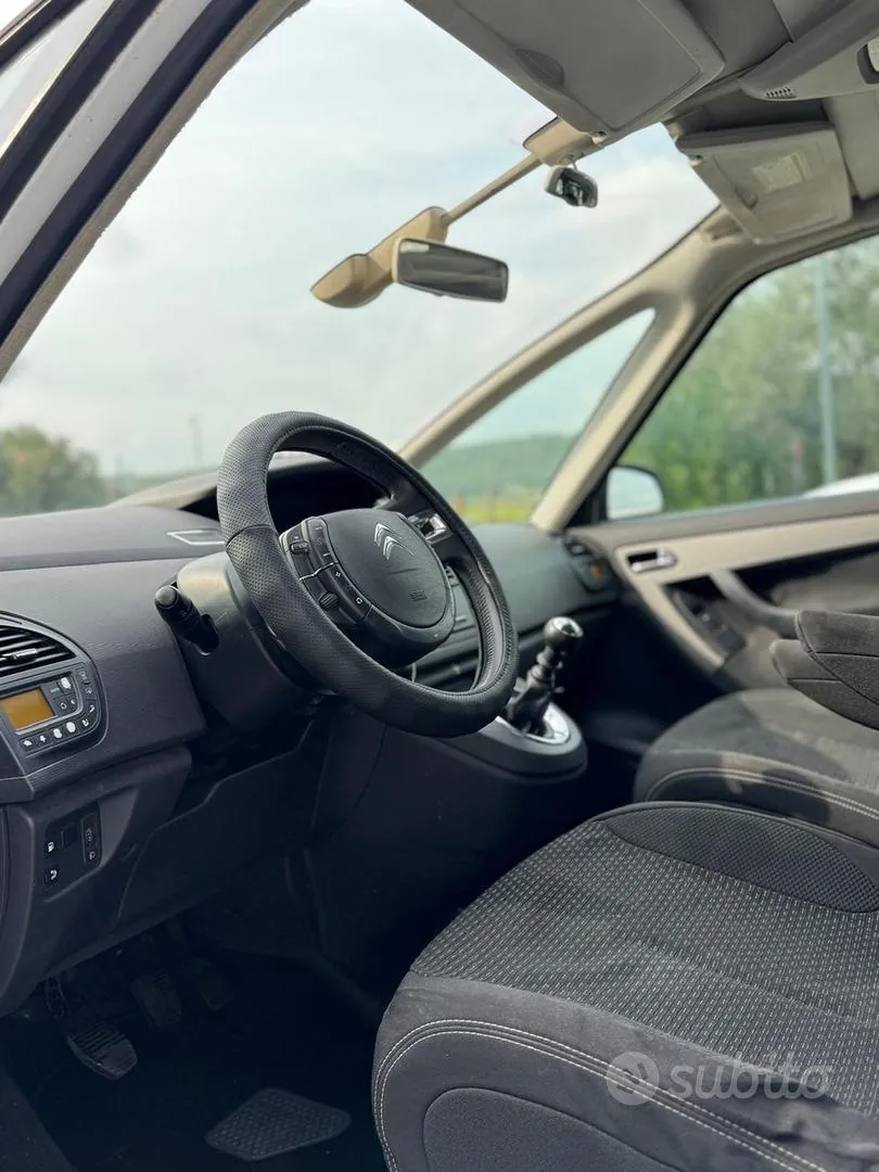 Citroen C4 Picasso 2012 photo 5
