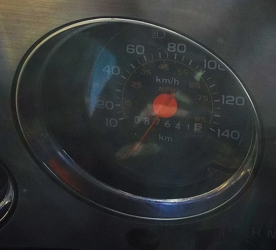 Chevrolet Suburban 1984 photo 5