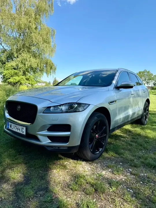 Jaguar F-Pace 2016 photo 3