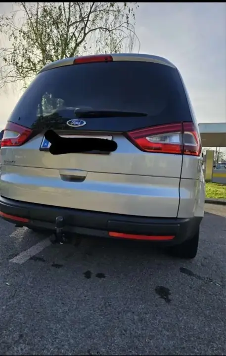 Ford Galaxy 2014 photo 2