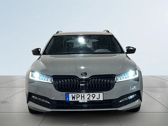 Skoda Superb 2023 photo 2