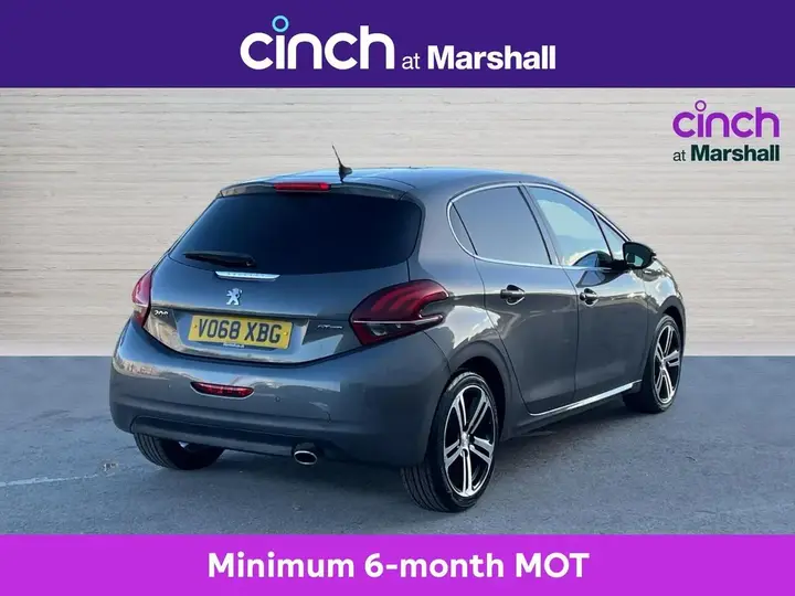 Peugeot 208 2018 photo 3