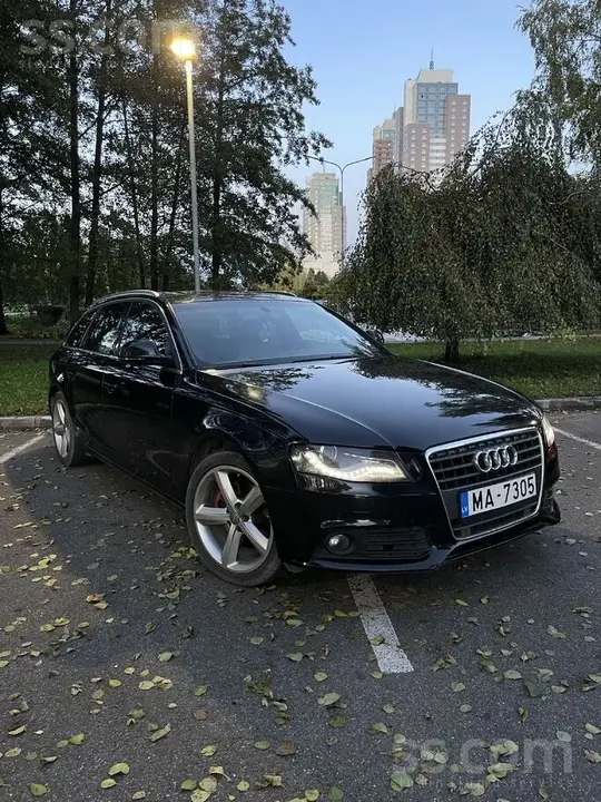 Audi A4 2009 photo 4