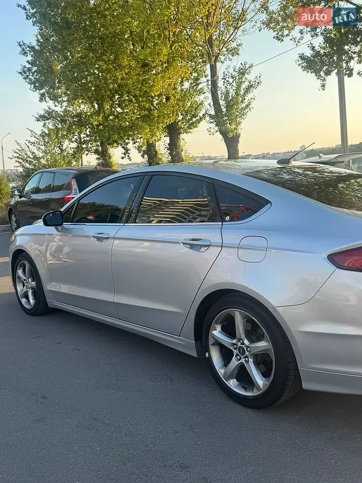 Ford Fusion 2015 photo 4