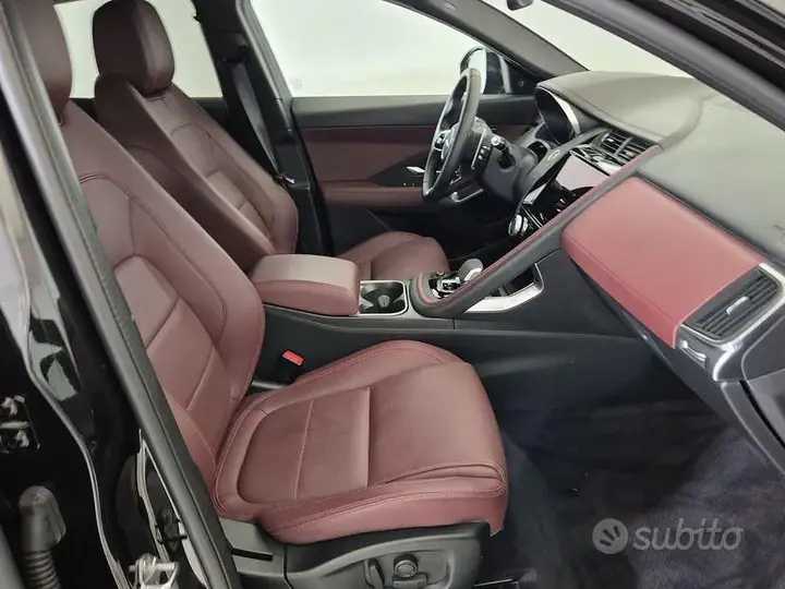 Jaguar E-Pace 2022 photo 3