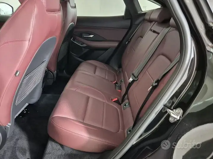 Jaguar E-Pace 2022 photo 5