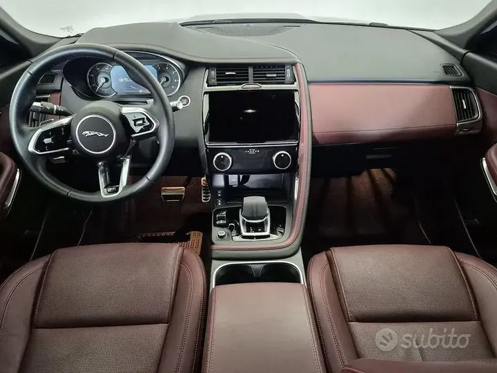 Jaguar E-Pace 2022 photo 4