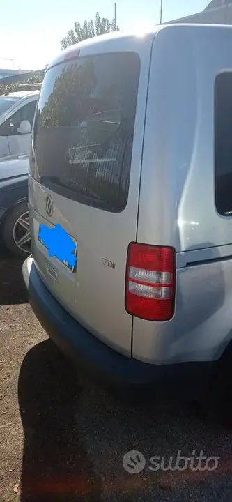 Volkswagen Caddy 2010 photo 2