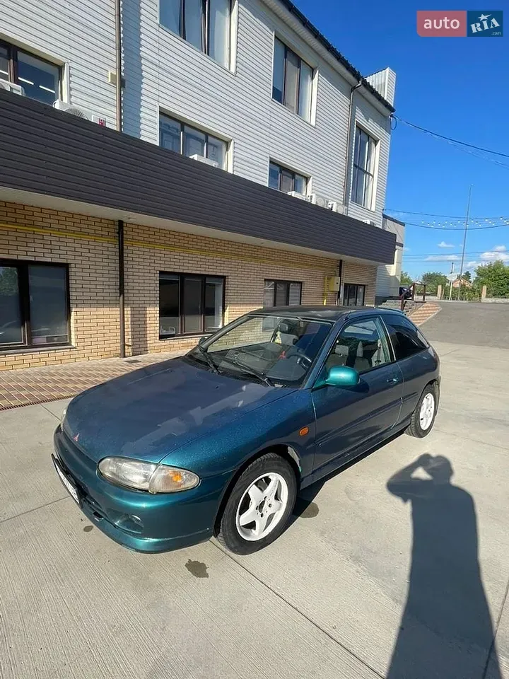 Mitsubishi Colt 1995 photo 4