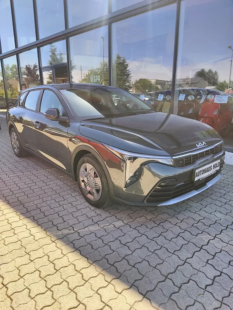 Kia K4