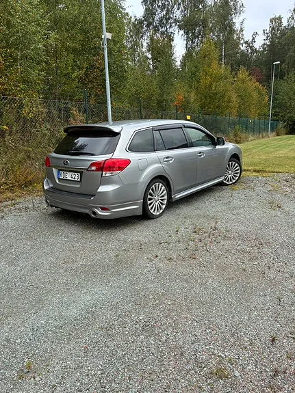 Subaru Legacy 2010 photo 4