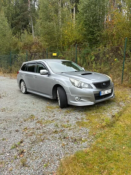 Subaru Legacy 2010 photo 3