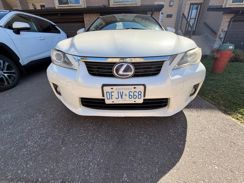 Lexus Ct200H 2011 photo 2