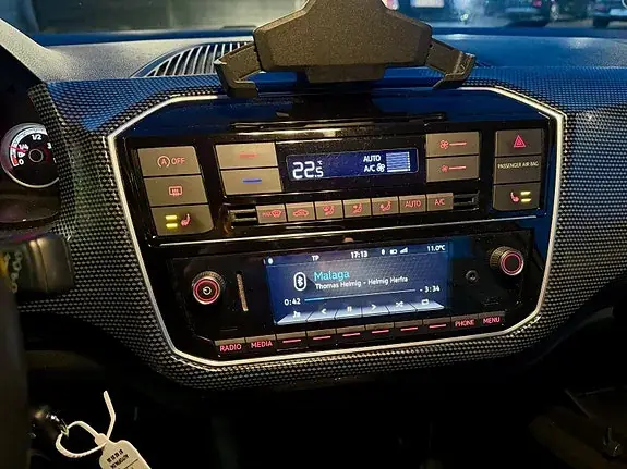 Volkswagen Up 2017 photo 4