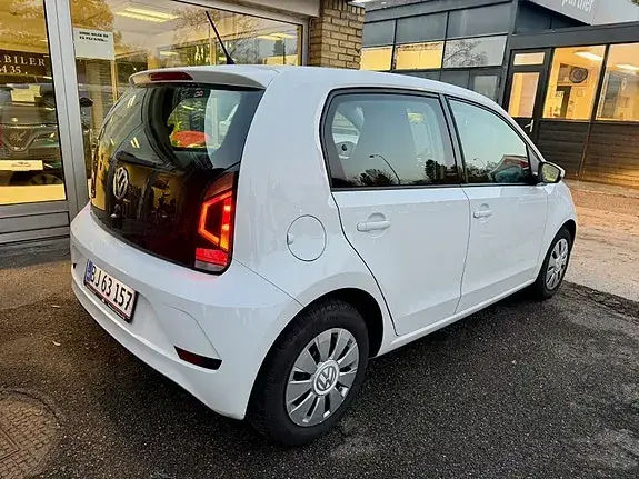 Volkswagen Up 2017 photo 2