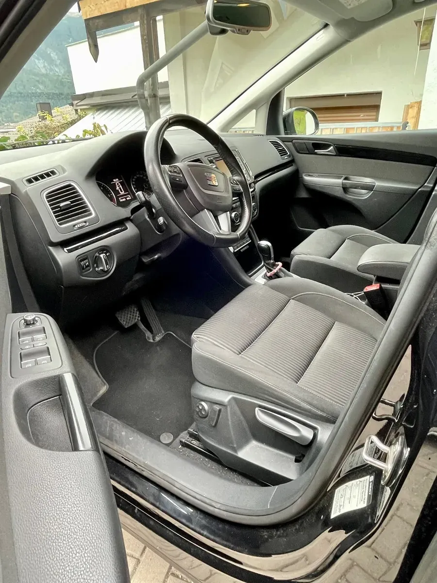 Seat Alhambra 2015 photo 2