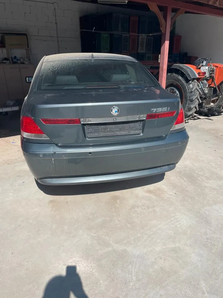 BMW 735