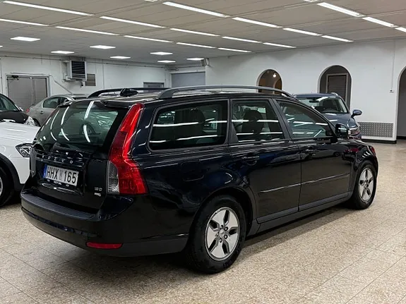 Volvo V50 2010 photo 4
