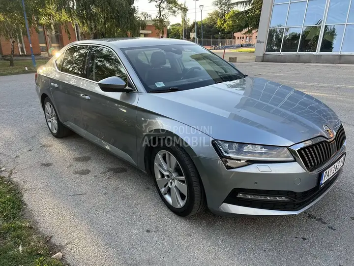 Skoda Superb 2021 photo 2
