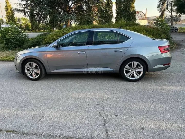Skoda Superb 2021 photo 3