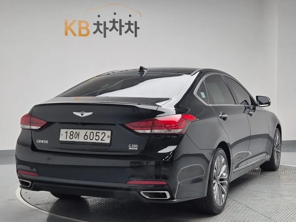 Hyundai Genesis 2015 photo 3