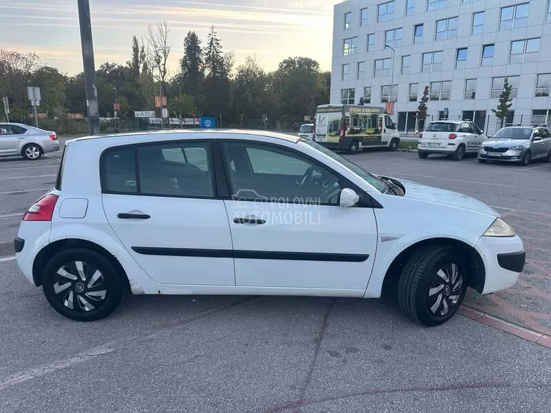 Renault Megane 2008 photo 4