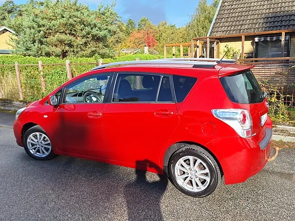 Toyota Verso 2012 photo 3