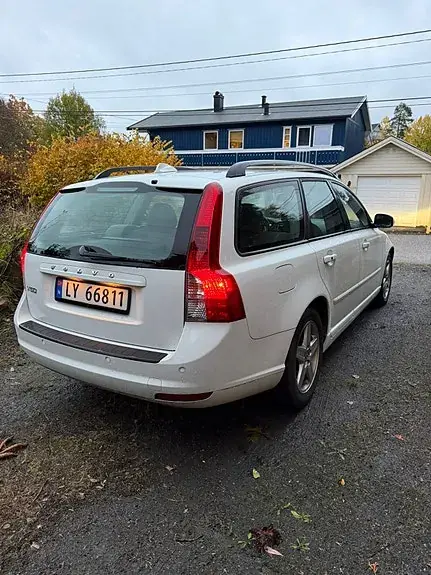 Volvo V50 2009 photo 3