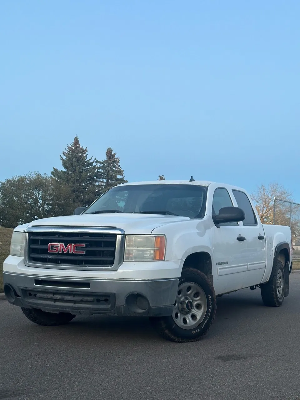 GMC Sierra 1500 2009 photo 2