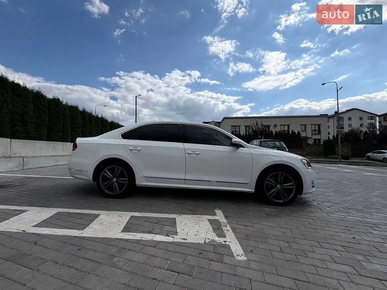 Volkswagen Passat 2013 photo 5