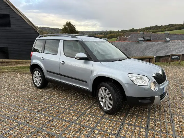 Skoda Yeti 2010 photo 2