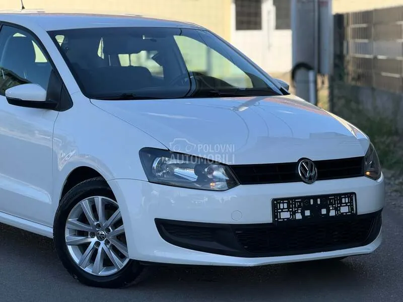 Volkswagen Polo 2011 photo 3