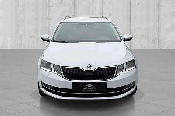 Skoda Octavia 2019 photo 2