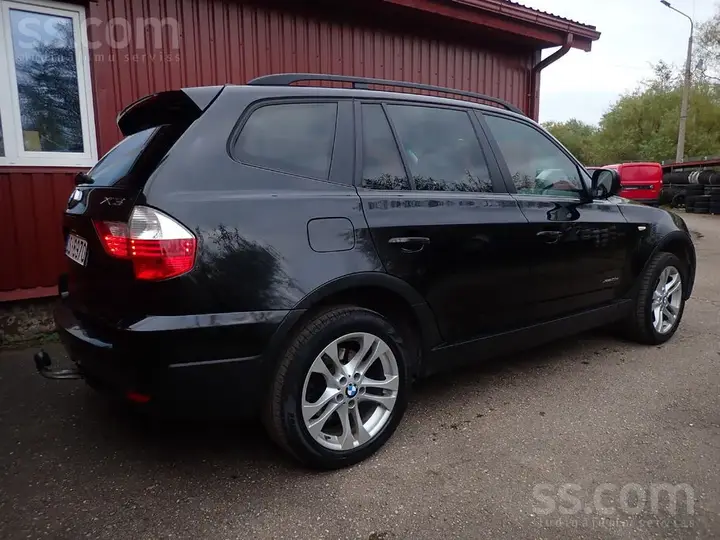BMW X3 2009 photo 2