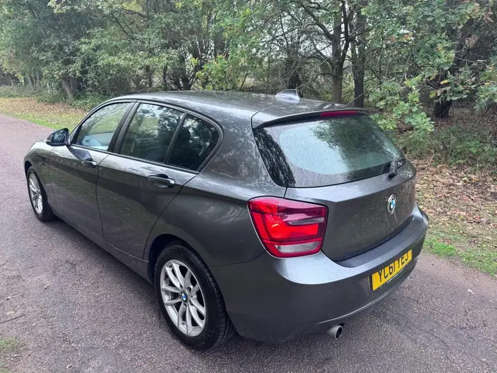 BMW 1 Series 2011 photo 4