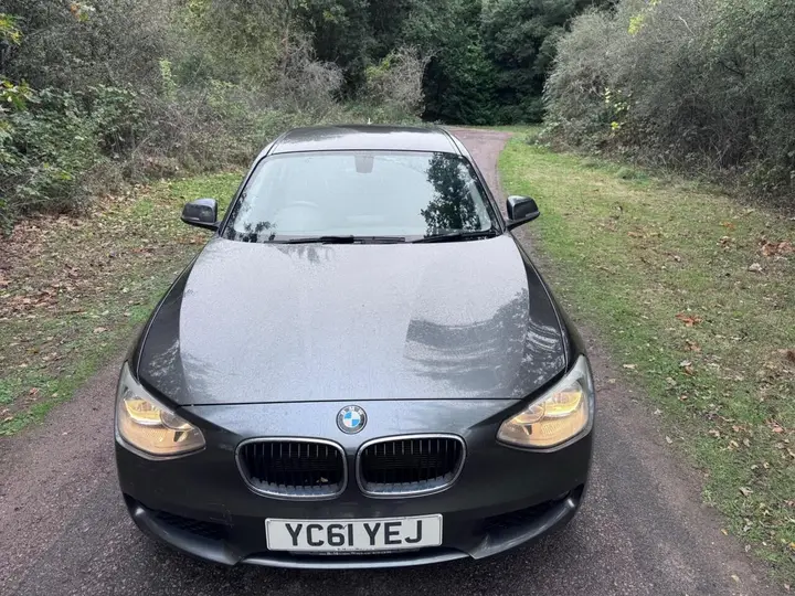 BMW 1 Series 2011 photo 2