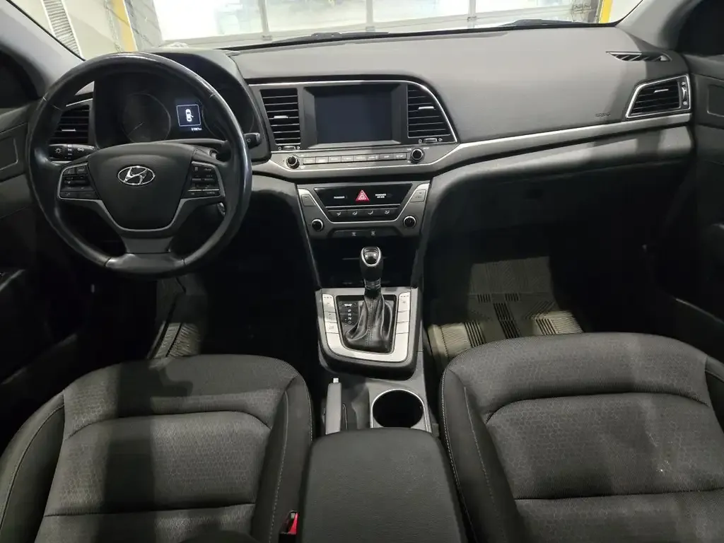 Hyundai Elantra 2018 photo 5