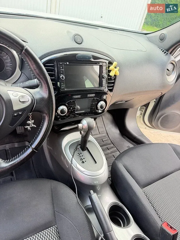 Nissan Juke 2017 photo 2