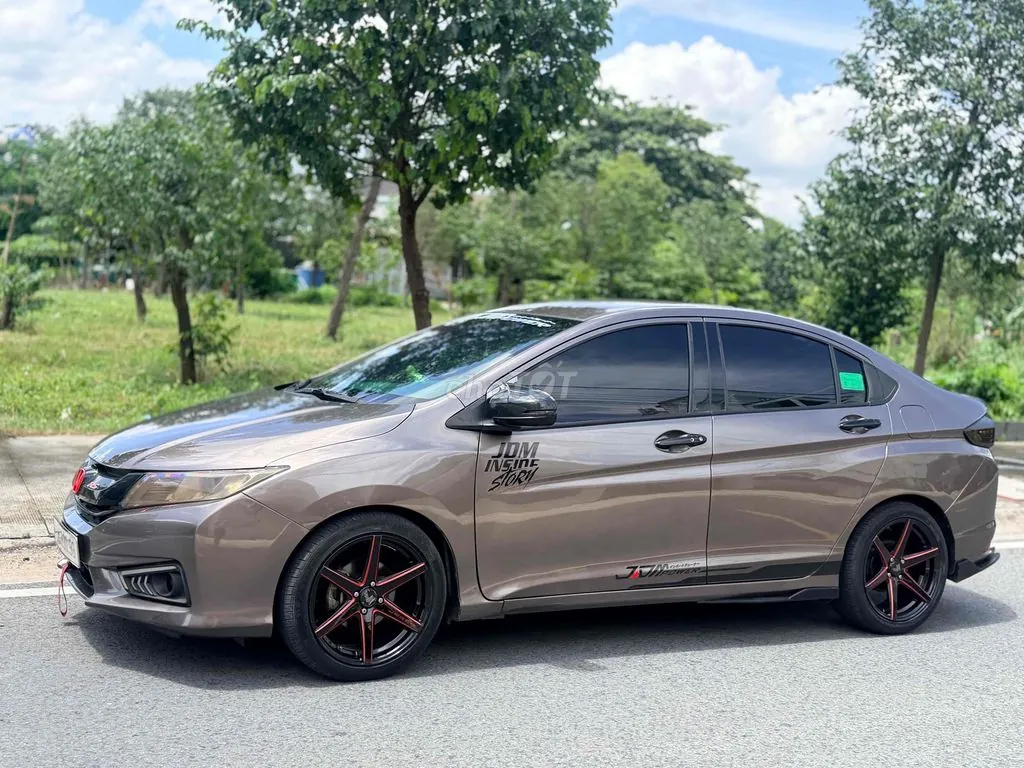 Honda City 2017 photo 2