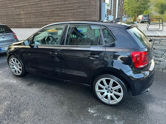 Volkswagen Polo 2011 photo 3