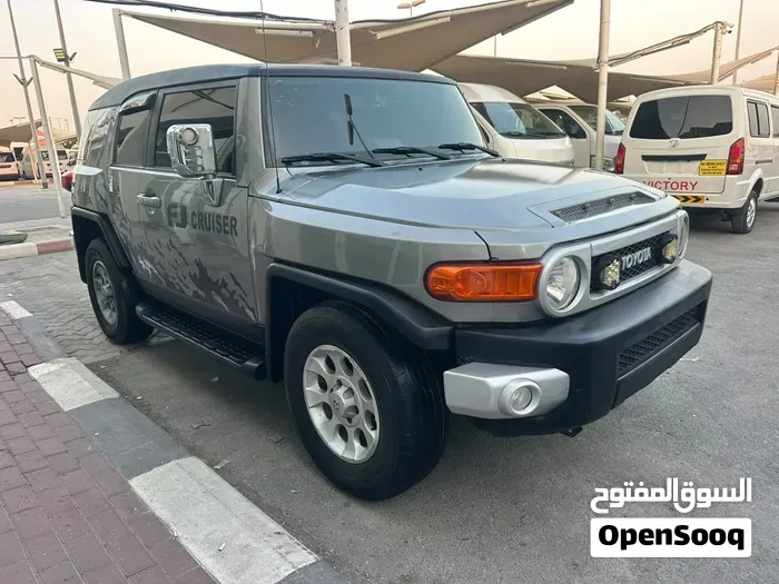Toyota Fj 2009 photo 2