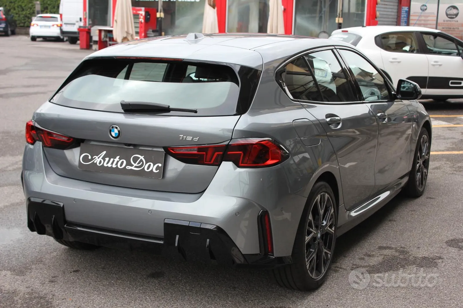 BMW 118D 2025 photo 4