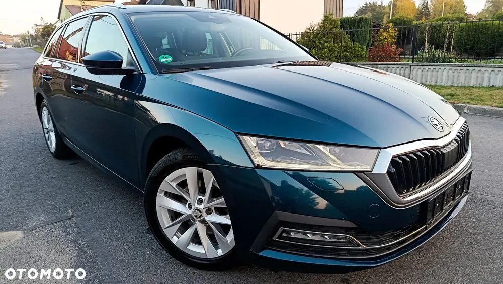 Skoda Octavia 2022 photo 2
