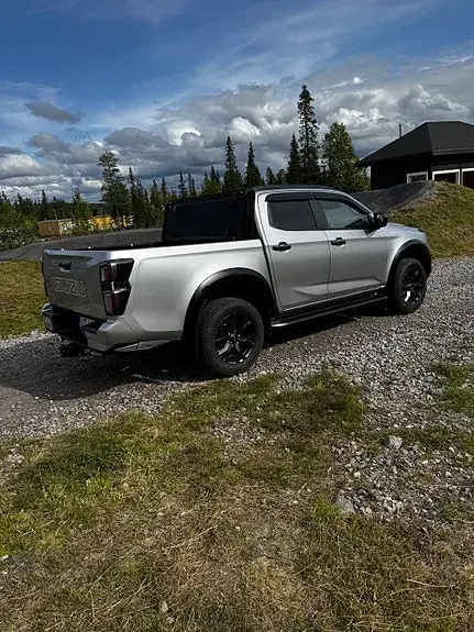 Isuzu D-Max 2023 photo 5