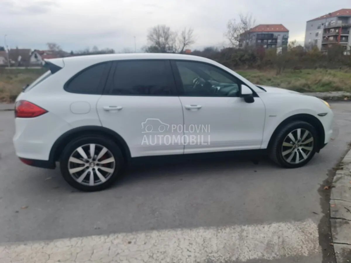 Porsche Cayenne 2012 photo 5