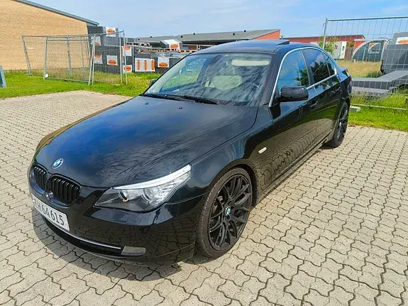 BMW 525I
