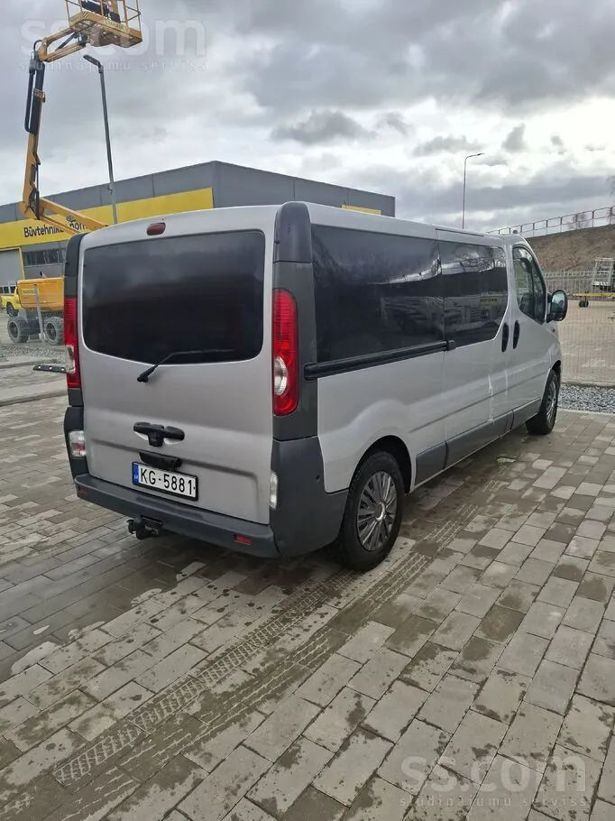 Opel Vivaro 2008 photo 2